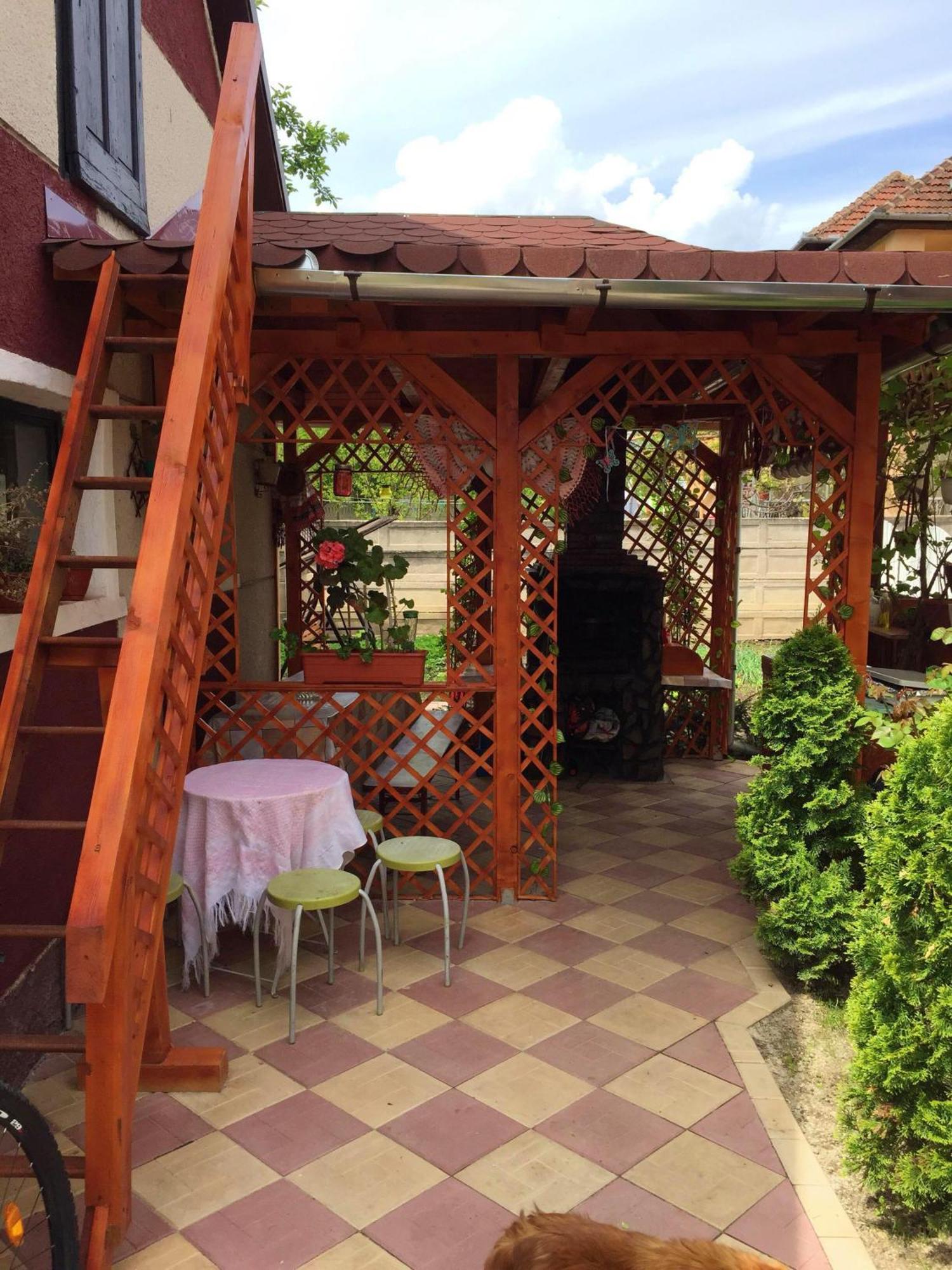Hotel Casa Mary Haţeg Esterno foto